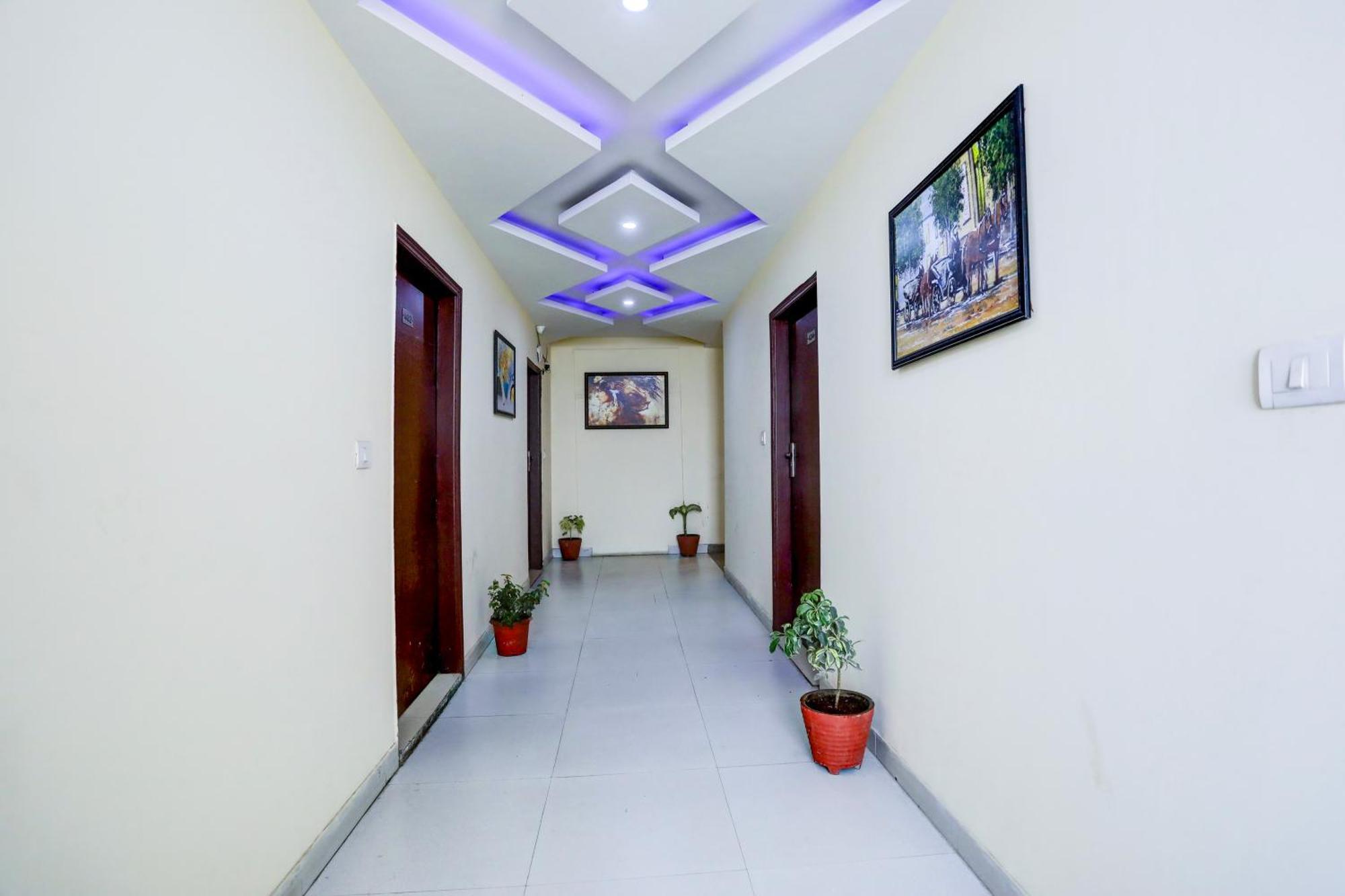 Global Stay Near Delhi Airport New Delhi Eksteriør bilde
